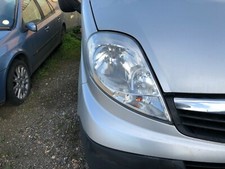 headlight headlamp o/s renault trafic vivaro  right van vauxhall driver right