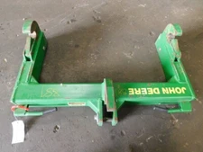 John Deere Tractor, Quick hitch, Cat2, Tag #881outs