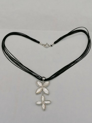 collana girocollo ciondolo fiori madreperla bianco collarino multifilo da donna - Foto 4 di 7