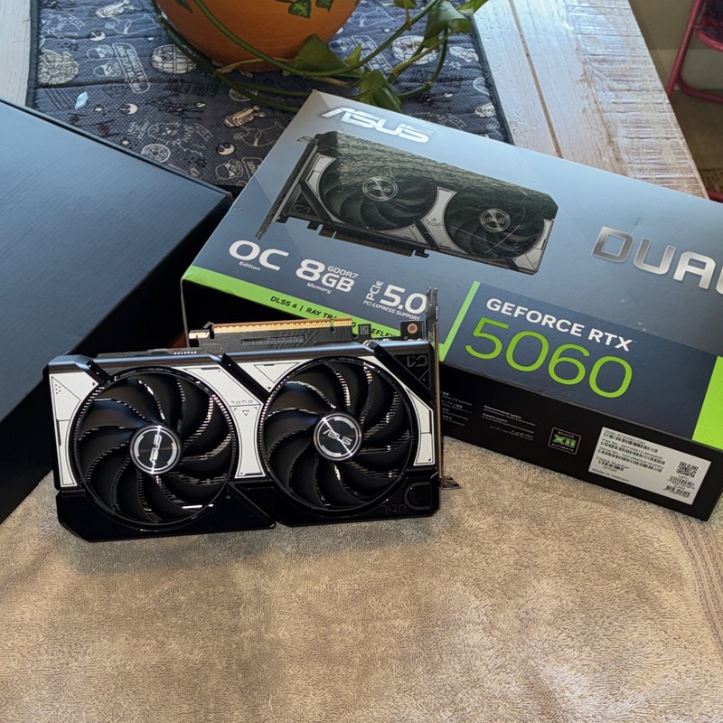 ASUS GeForce RTX 5060 Dual OC 8GB GDDR7 PCIe 5.0 DLSS 4 HDMI/DP