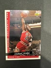 1993-94 Upper Deck #237 Michael Jordan Hang Time Bulls Card 🐐 🏀 🔥 L2