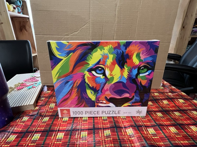Roubach 1000 Piece Puzzle Multi Colored Lion Design New Sealed Jigsaw Puzzle