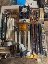 Socket 7 PCChips M571 V5.0 SiS 5597 chipset with CPU Pentium 233 MMX & 64MB RAM