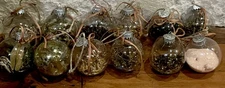 Lot Of 12  Christmas Ornaments Filled With Assorted Potpourri ! Smells Like Xmas