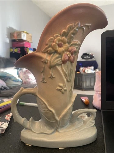 Hull Pottery Wildflower Cornucopia W-10-8 1/2”Pink & Blue Vintage 1940s