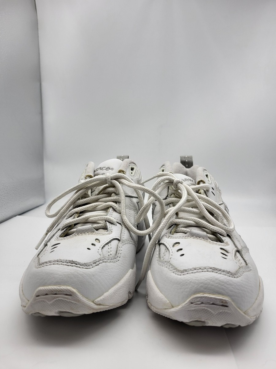 New Balance 608 extra wide Cross Trainer 4E White leather 7.5 lace