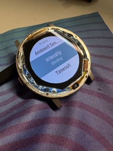 Pebble Time Round Smartwatch (LCD SCREEN) - Brand New Condition - Picture 2 of 5
