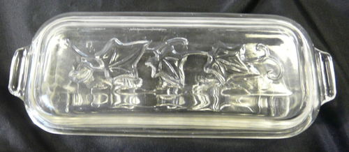 Vintage Hazel Atlas Clear Glass Ivy Leaf Vine Pattern Covered Butter Dish - Picture 4 of 5