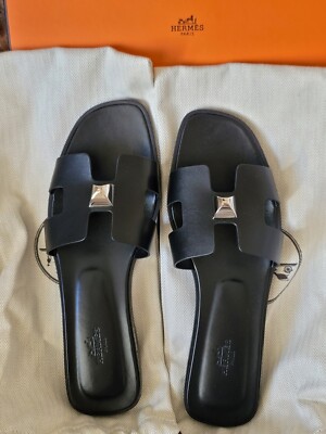 Hermes Sandal BLACK LEATHER SILVER STUD SIZE 39.5=9.5US LIMITED