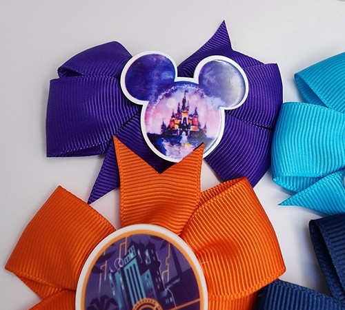 Character Amusement Park Ride Themed 3" Hair Bow Lot Of 6 - Picture 4 of 7