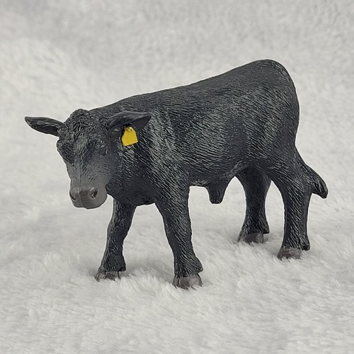 Little Buster Black Angus Calf Dairy Farm Tier Figur Maßstab 1:16 500262