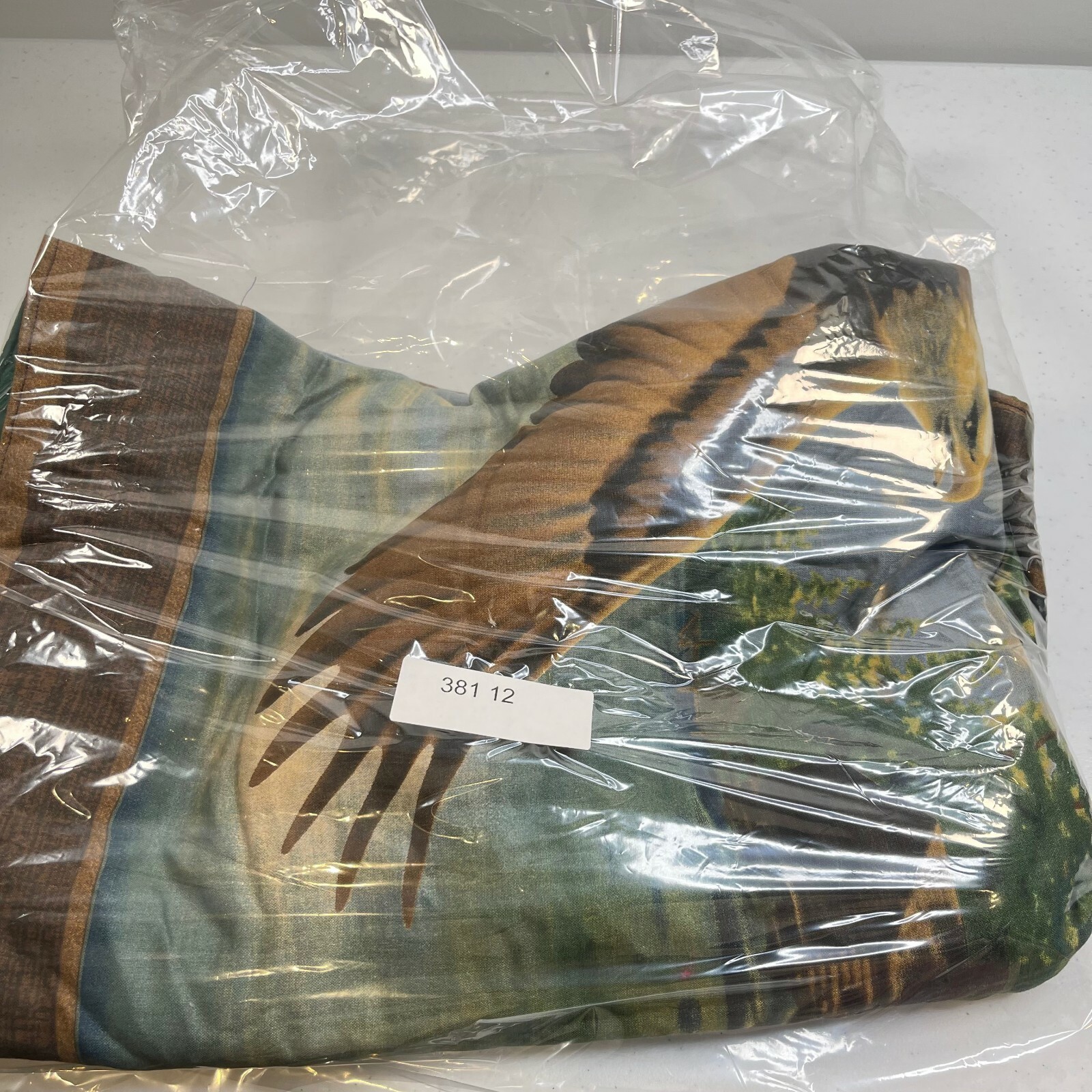 Blanket lap throw 30x40 eagle flying bird modern classic 