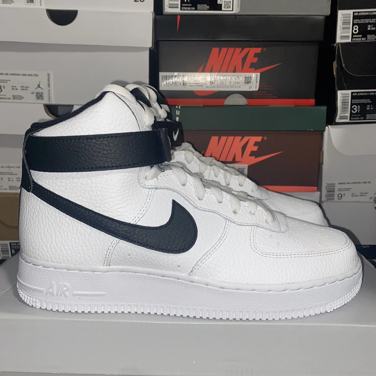 Nike Air Force 1 '07 'White / Black' 9.5