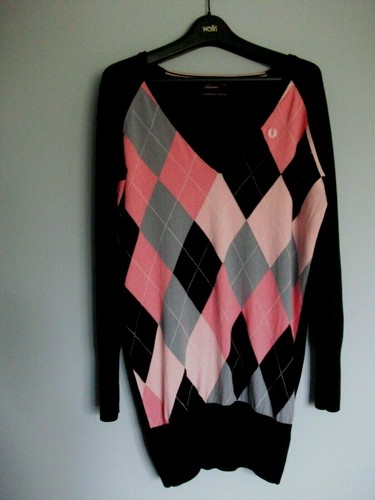 amy winehouse fred perry jumper