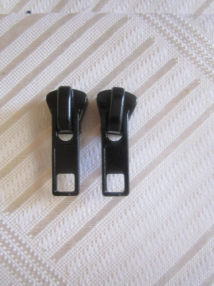 2 Schieber für Kunststoff 5 mm Reißverschlüsse Schwarz (2,90€ / Stück) (101)