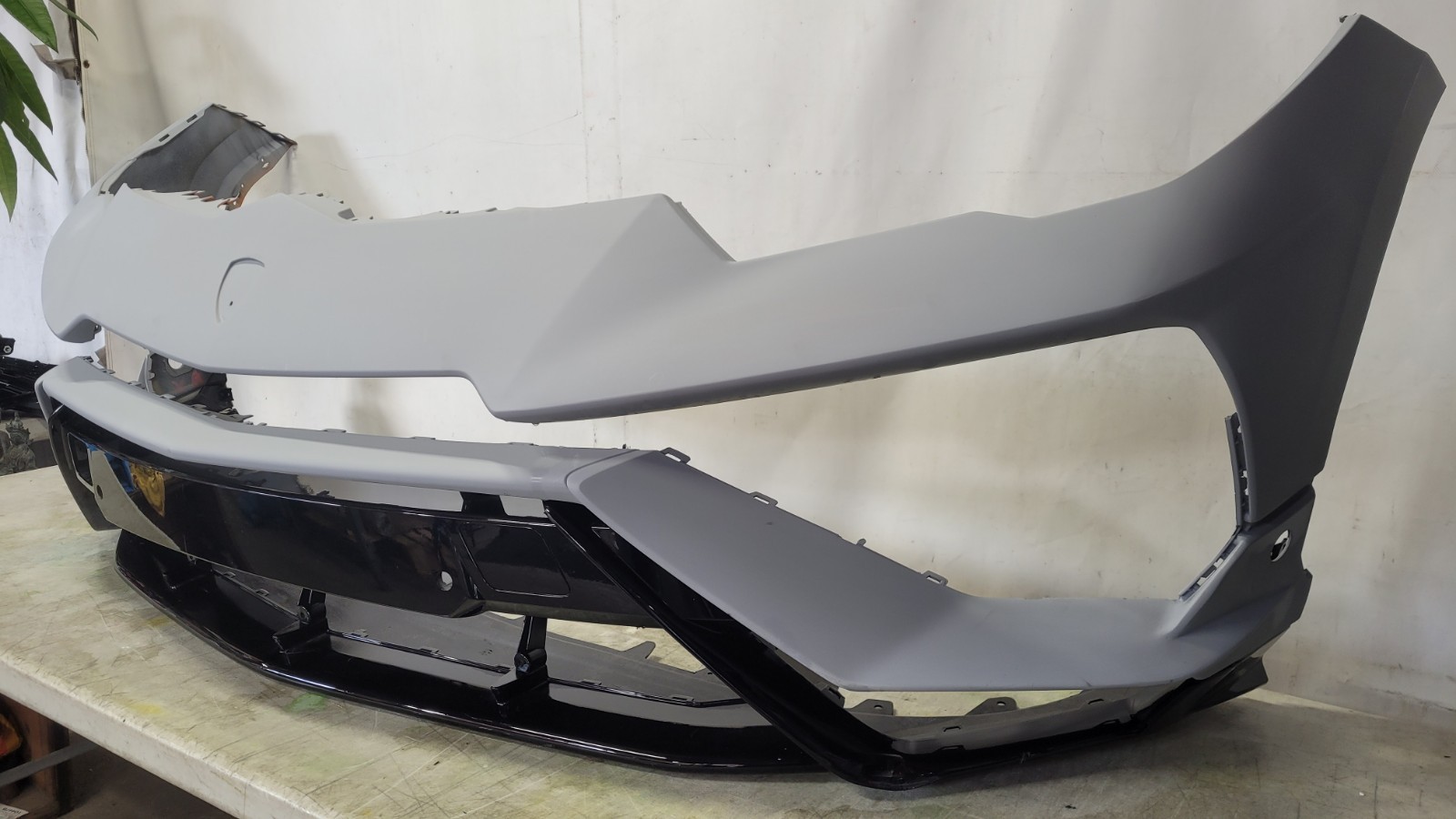 Lamborghini Urus 2019-2024 Front Bumper