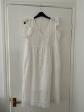 Ladies Pretty 100% Cotton White Lace Dress Size 10-12, ideal holiday dress