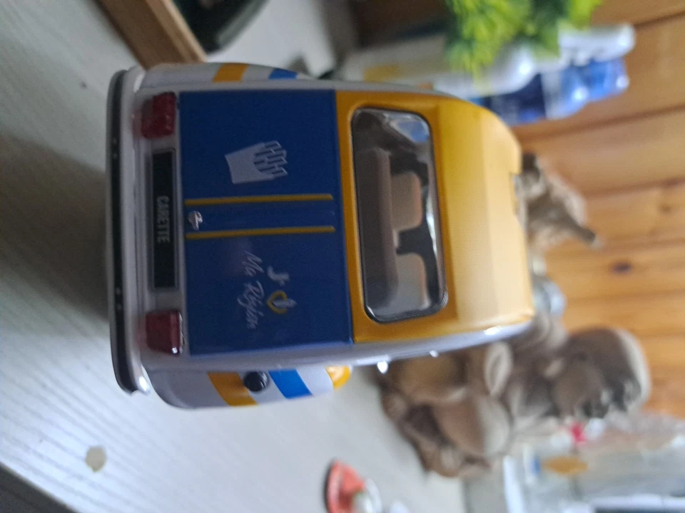 Solido Citroen 2CV6 1:18 Rotto Finestrino Sinistro - Immagine 4 di 4