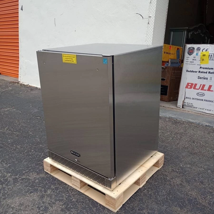 Refrigerador bajo encimera Bull Outdoor Products 13700 Serie II *SOLO RECOGIDA EN BUEN ESTADO Foto 2 de 4