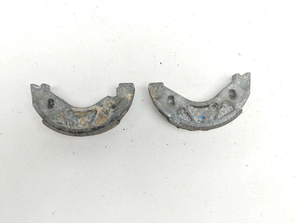 05 Yamaha Zuma YW50 Drum Brake Pads - Image 3 of 4