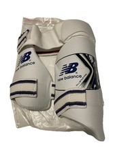 cricket Nb twin thigh pad youth RH