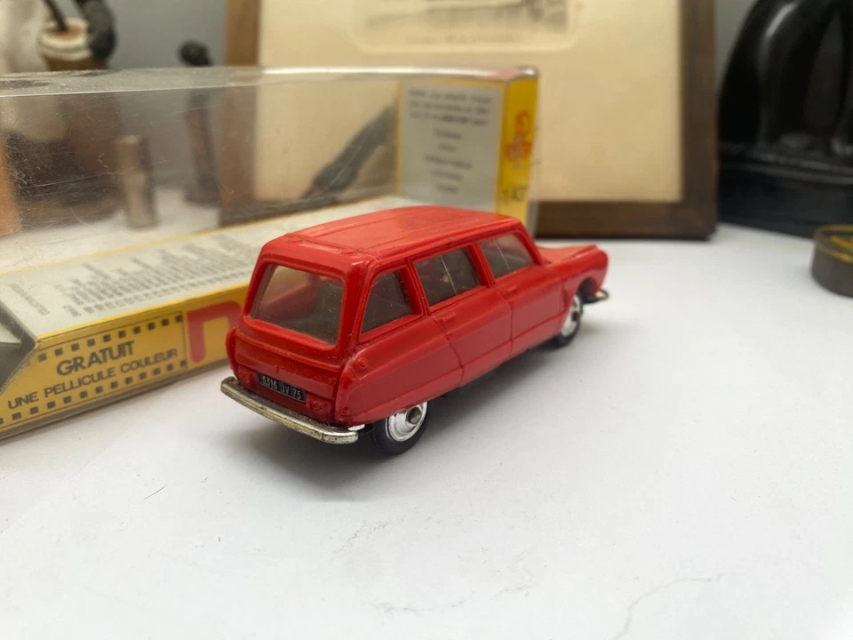 ANCIENNE NOREV PLASTIQUE CITROEN AMI 6 BREAK N°2 ECH 1/43 EME - Photo 4/4