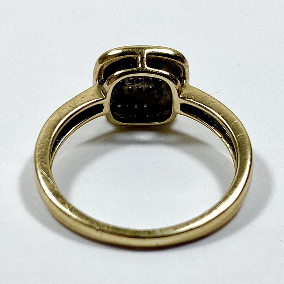 9ct gold ring with diamond Clearance