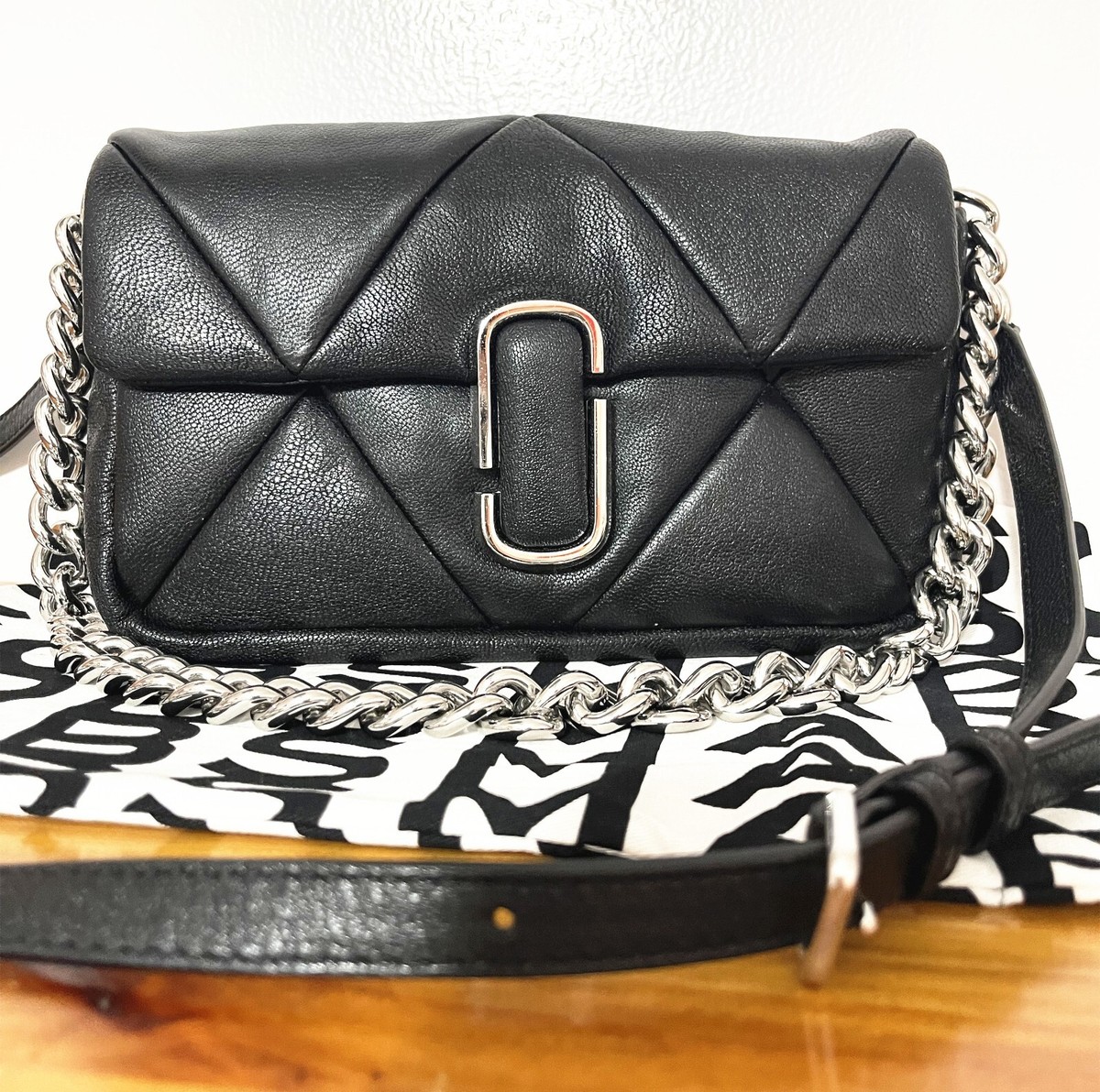 ショルダーバッグ・ポシェット MACOI Flap Waist Square Leather Shoulder Bag Black s-l1200.jpg