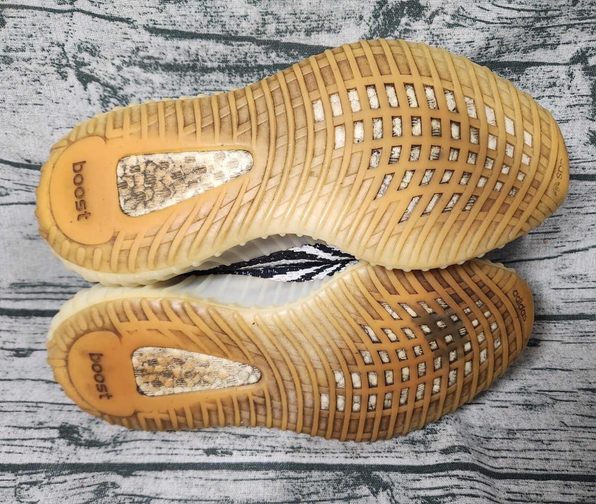 Adidas Yeezy Boost 350 V2 Low Zebra Size 9 *No Box 791001 Adidas Yeezy Boost 350 V2 Low Zebra Size 9 *No Box 791001