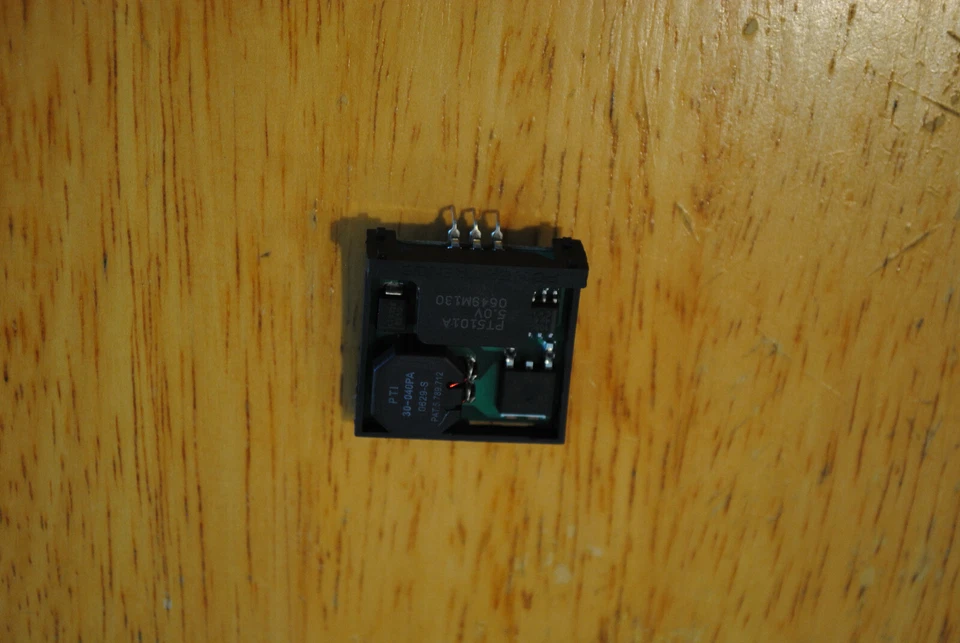 ONE - Power Trends PT5101A 5V 1A Positive Step-down Int. Regulador de comutação - Novo - Imagem 4 de 4