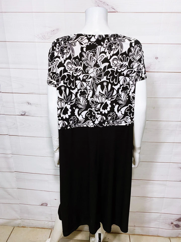 Dressbarn Womens Dress Size 18W Black & White Floral Stretch Short Sleeve - Image 4 of 4