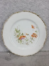 One KPM Berlin Cabinet Plate Floral Poppies Daisies Scalloped Edge Gold 7”