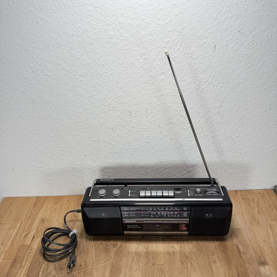 Sony CFS-210L I Radio I Kassettendeck I Boombox I AM FM I 80er I Schwarz