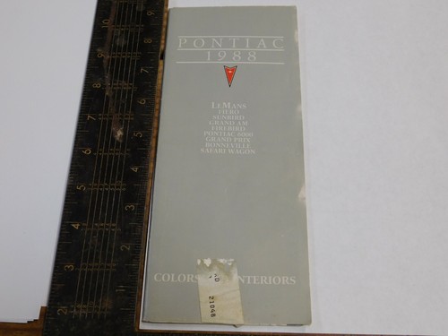 1988 PONTIAC  COLORS INTERIOR BOOKLET ALL MODELS      DEALER USE ORIGINAL 