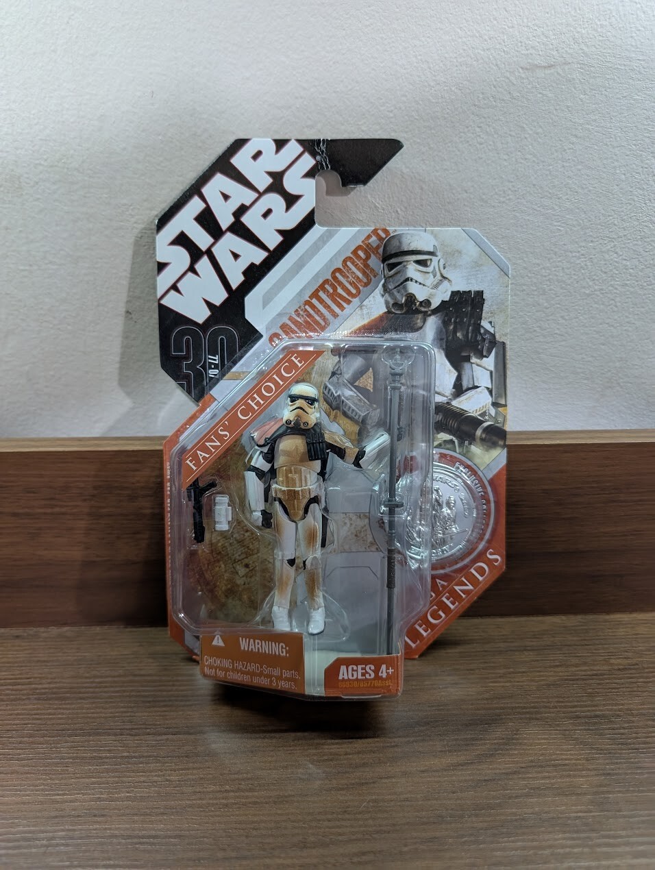 Hasbro 2007 Star Wars Saga Legends Sand Trooper 30Th Anniversary Coin Damaged