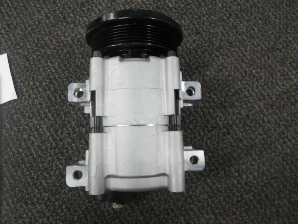 Compresor de aire acondicionado Magneti Marelli Mopar 1992-02 Ford Escort 1AMAC00029 Foto 3 de 4