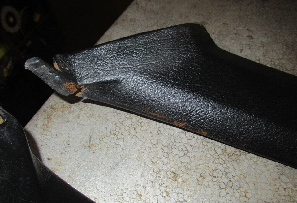 1984 1985 1986 Nissan 300ZX A Pillar Trim Set LH&RH OEM Foto 2 de 2