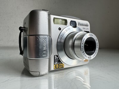 Panasonic Lumix DMC-LC70 Silver 1.5-In LCD 3x Optical Zoom 4.0MP
