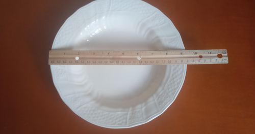 3 Imperfect Mikasa Renaissance White D4900 Rim Soup Bowls, 9 1/4" Diameter - Picture 12 of 13