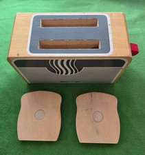 MELISSA  DOUG TOASTER W/ BREAD WOODEN PLAY SET