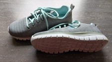 Skechers Mädchen Sneaker Gr.35 Hellgrün Wie Neu mit Karton