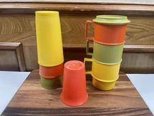 Set 8 Vintage Tupperware Tumblers Glasses  Harvest Plastic Coffee Mug Coaster