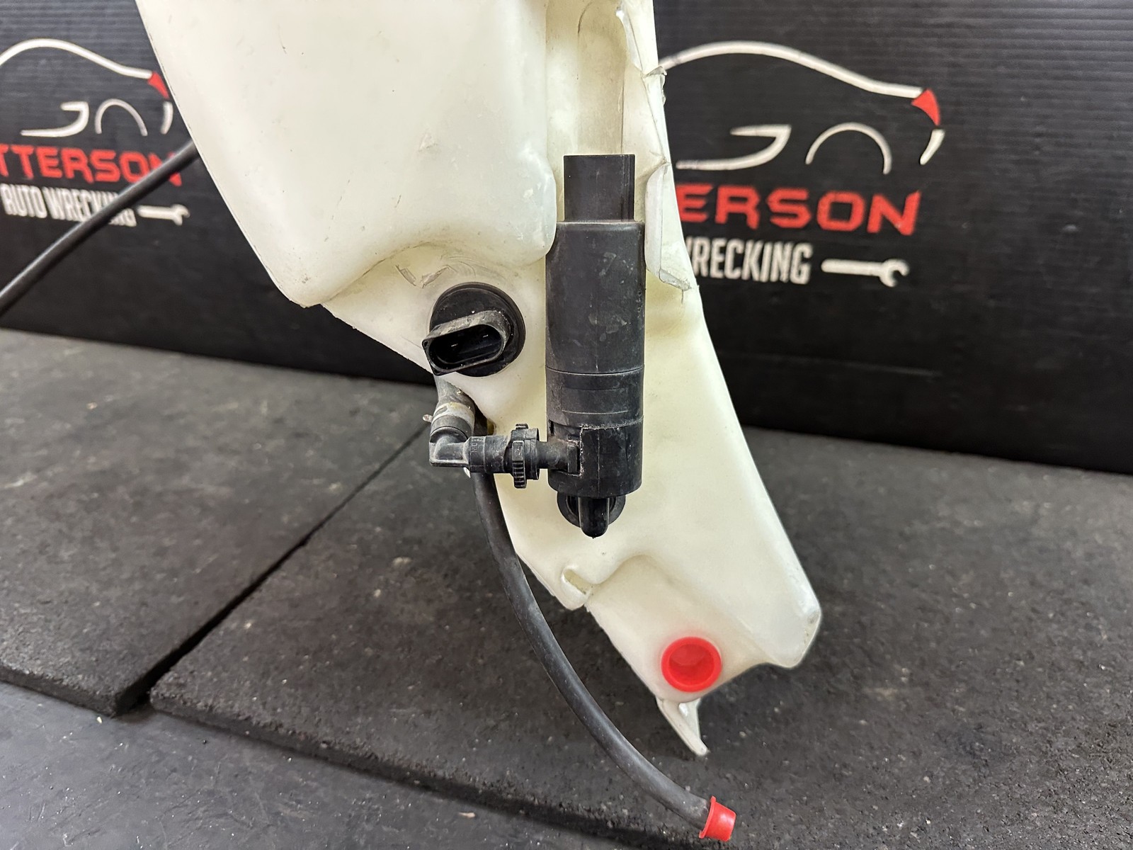 03-12 BENTLEY CONTINENTAL WINDSHIELD WASHER FLUID BOTTLE RESERVOIR 3W0955463B