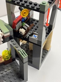 LEGO Harry Potter, Prisoner of Azkaban - Professor Lupin's Classroom (4752)