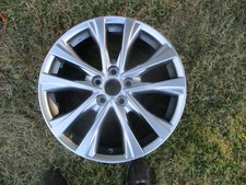 18 X 7.5 Toyota Rav4 Oem Factory Hyper Silver Wheel Rim 2016-2018 75200 18 X 7.5 Toyota Rav4 Oem Factory Hyper Silver Wheel Rim 2016-2018 75200