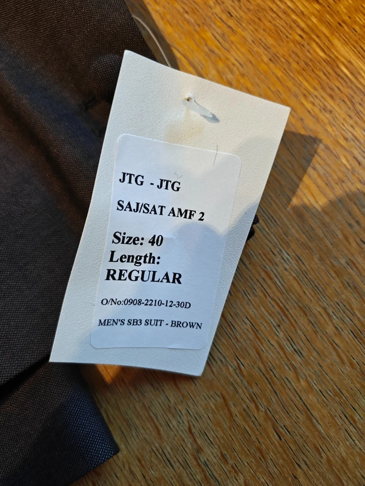 Jump The Gun 3 button 'Mod' style 2-piece suit. Brand new with tag - Image 4 of 4