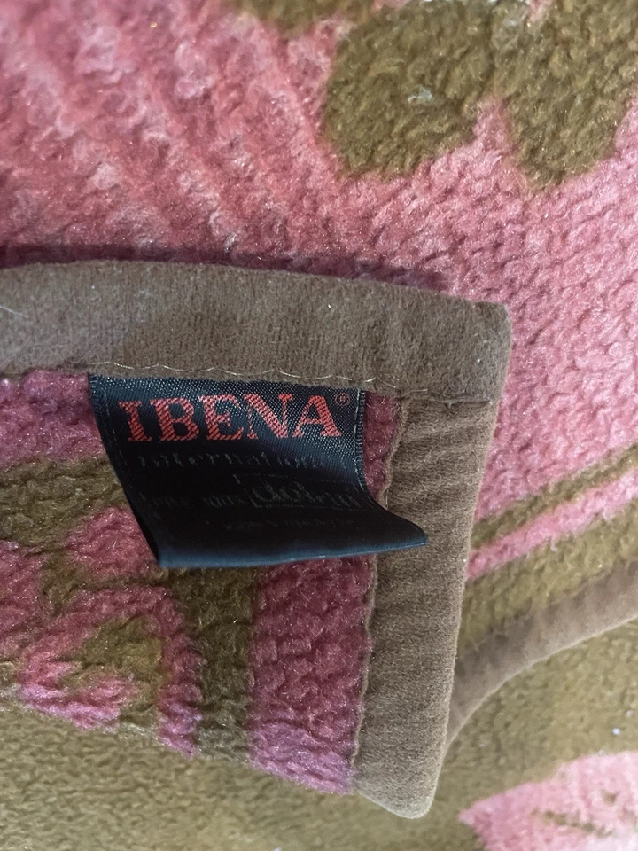 Ibena Dolan Butterfly Floral Blanket Pink Brown  Reversible Acrylic Blend TWIN - Image 3 of 4