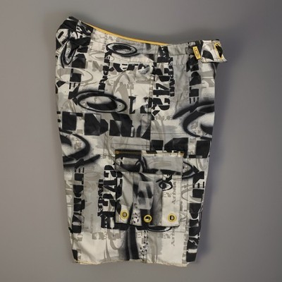 RARE Vintage Oakley All Over Print Y2K Swim Trunks Shorts Men's