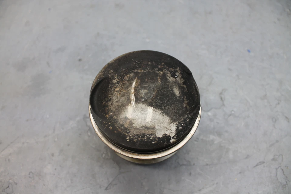 1986 YAMAHA VIRAGO 700 ENGINE MOTOR  FRONT PISTON CYLINDERS BLOCK JUG - Image 4 of 4