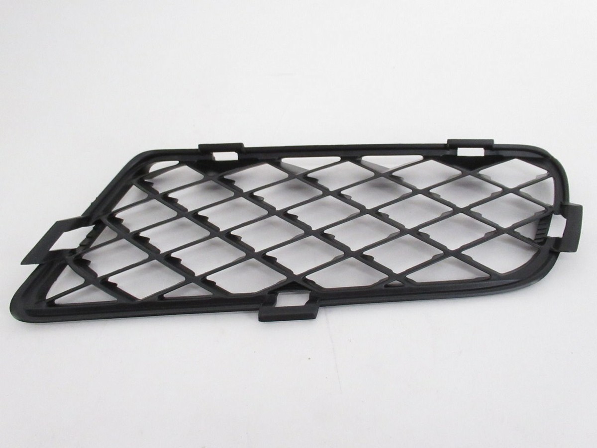 Genuine OEM Toyota 52741-48020 RH Jack Plug Mesh Cover 2006
